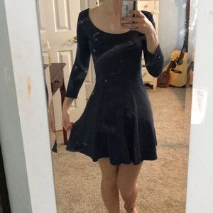 navy blue long sleeve openbacked dress